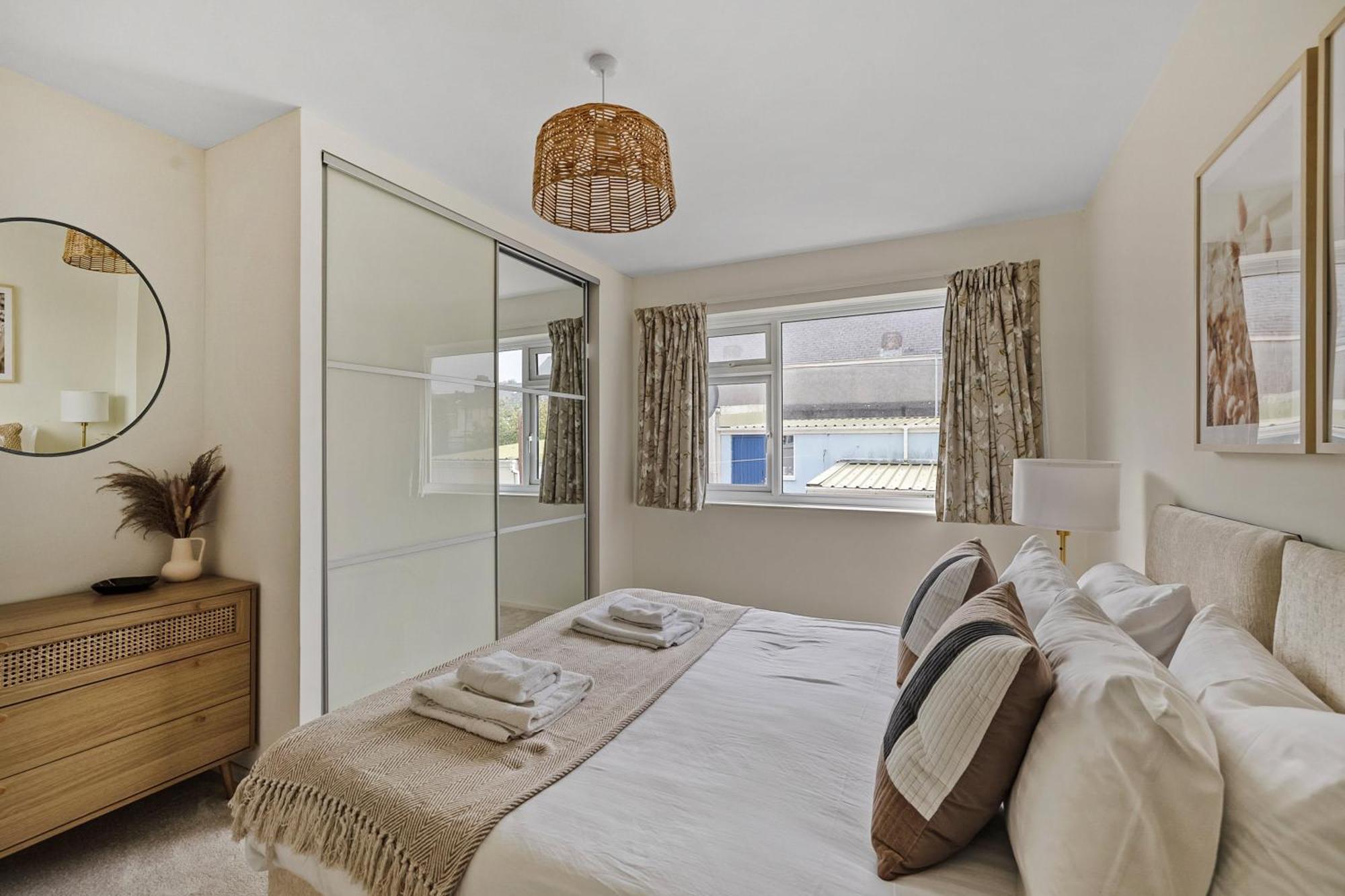 Modern Homely 3 Bed In Central Plymouth W Parking Extérieur photo